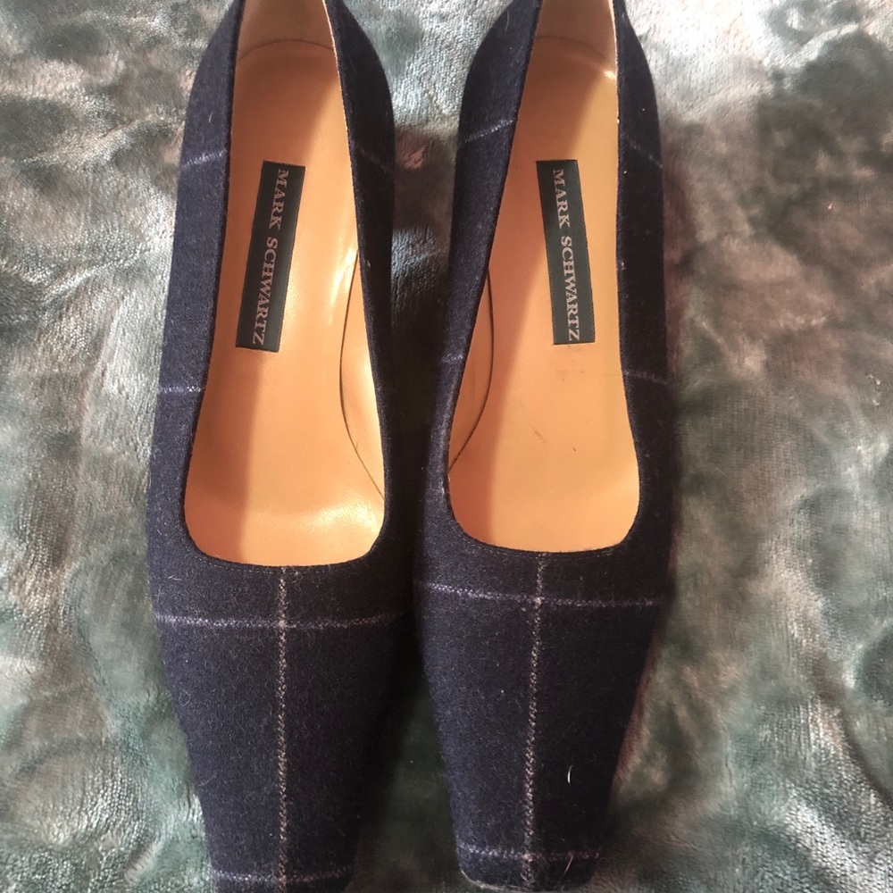 Dress shoes